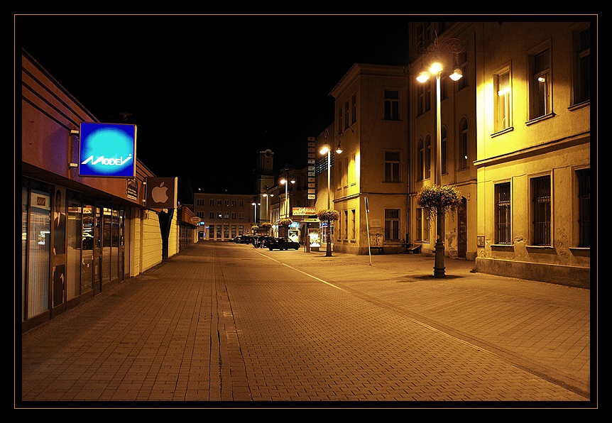 Leica X1 Night Street